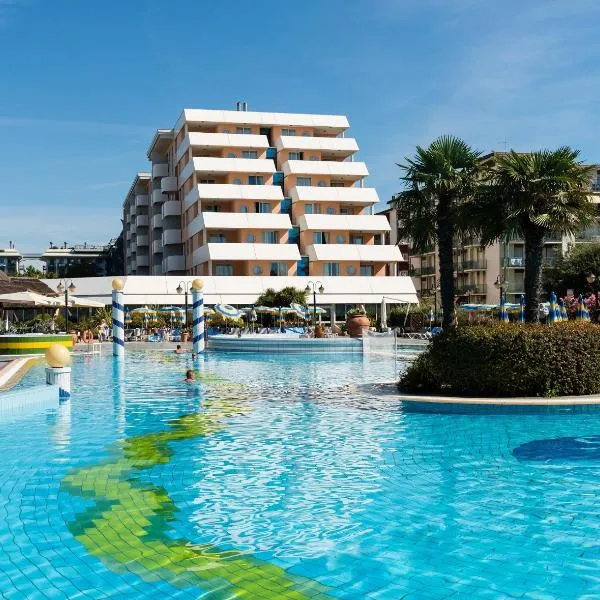 Aparthotel Holiday, hotel v Bibione