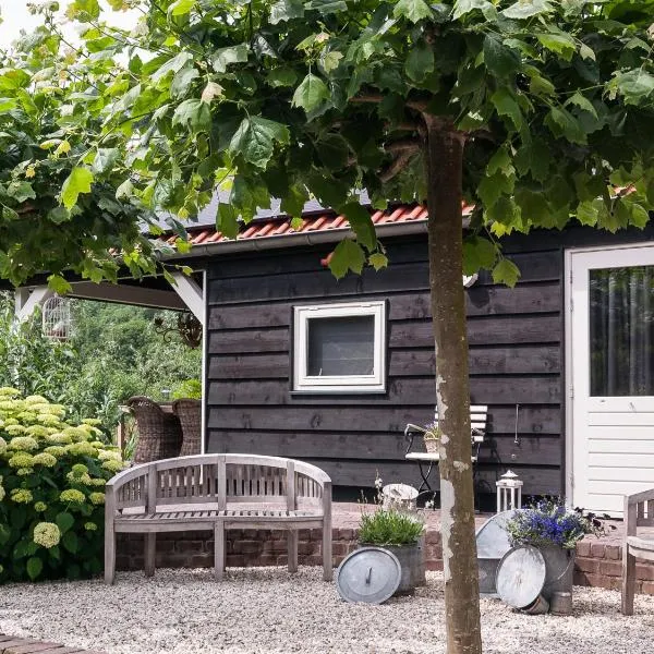Bed & Breakfast De Schuur Inn, hotel di Numansdorp