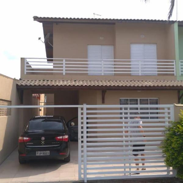 Linda Casa pé na areia em Mongagua