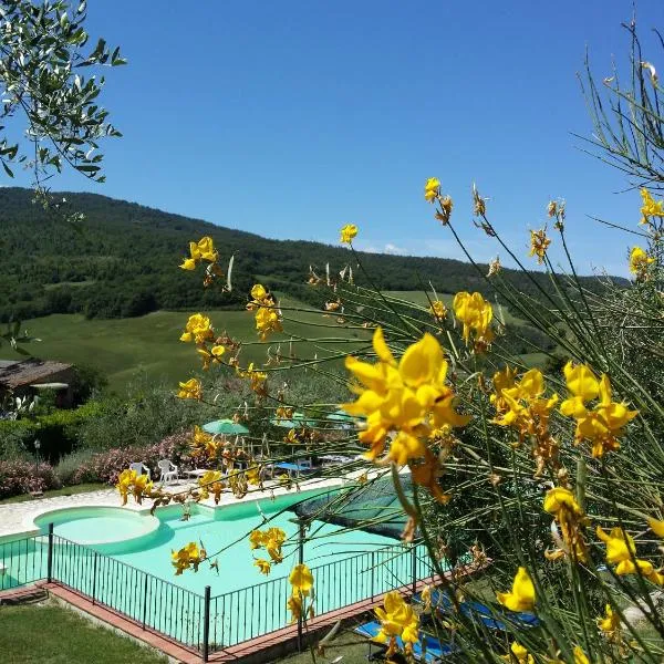 Residence Il Monastero, hotel v destinaci Pomarance