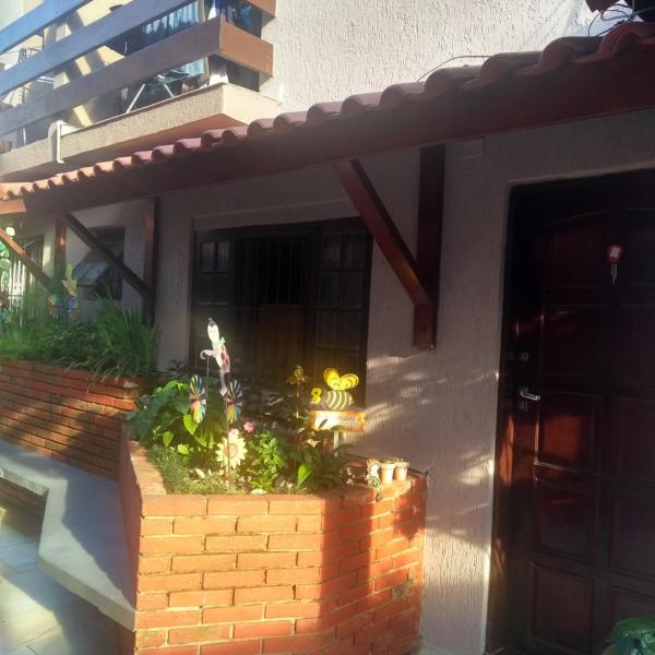 Casa com Wi-Fi Qualidade- Ar Condicionado - Completa - Praia da Enseada