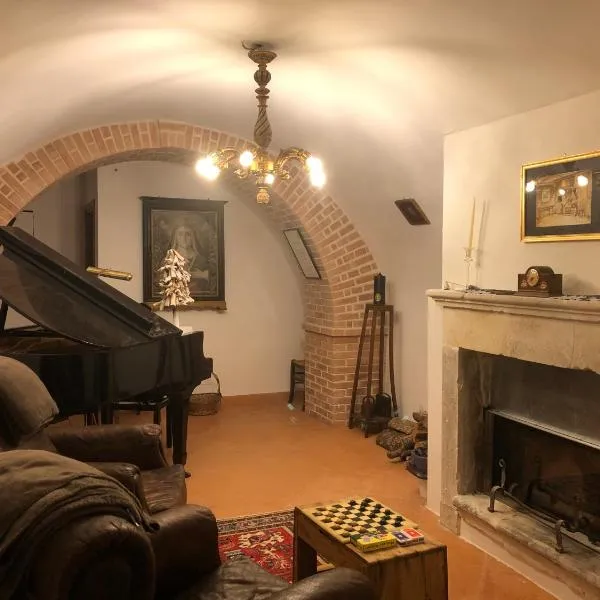 Visione via Peltuino 19, hotel v destinaci Prata dʼAnsidonia