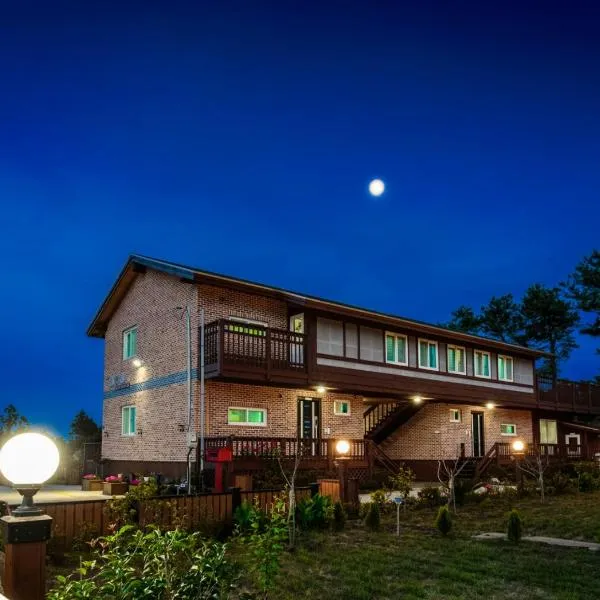 J&J pension, hotel in Seogwipo