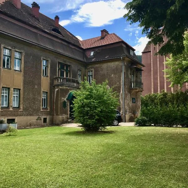 레오벤에 위치한 호텔 Apartment im Grünen