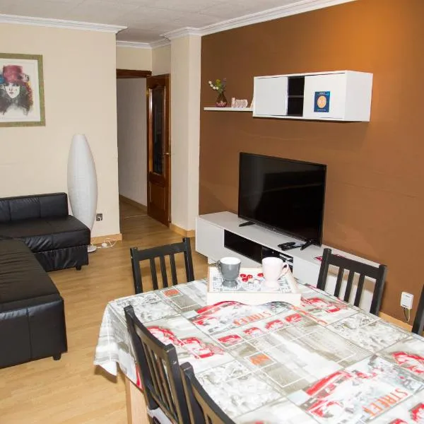 Apartamento Reus 1 - Parking gratuito, hotel in Reus