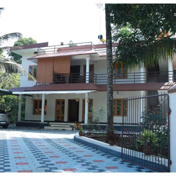 Anand homestay, hotel u gradu Kattappana