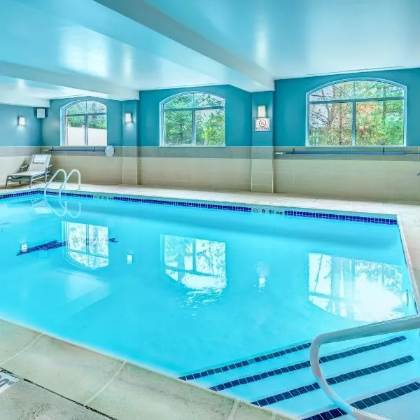Holiday Inn Express Woodbridge by IHG, hotel di Avenel