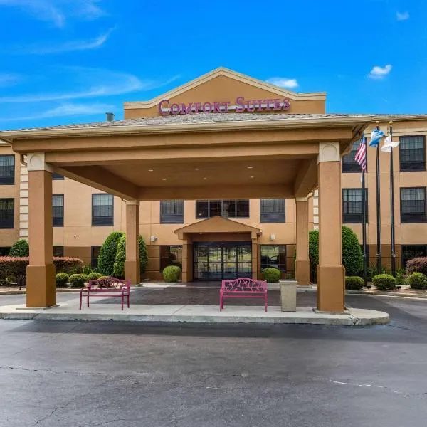 Comfort Suites Monroe, khách sạn ở Monroe