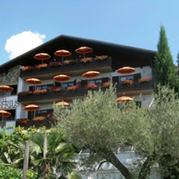 Hotel Garni Hubertus, hotel in Lana di Sotto