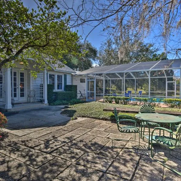 Cottage with Private Pool - Walk to Lake Wales!, hotel v destinaci Lake Wales