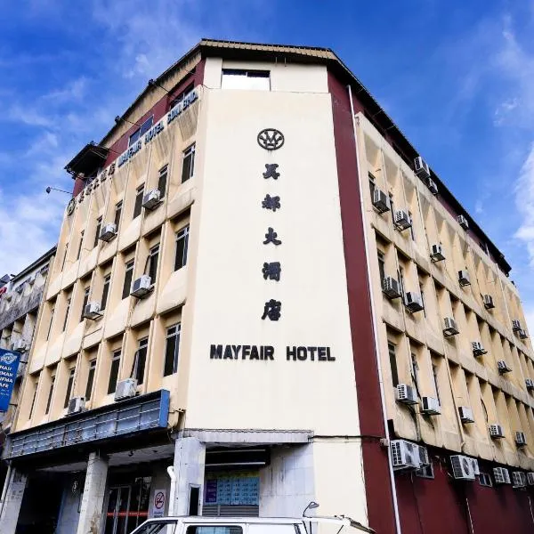 Super OYO 991 Mayfair Hotel, hotel v destinaci Kučing