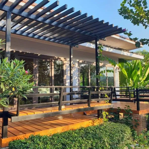 Baan Suan Hill Resort, hotel v destinaci Ban Tha Khun