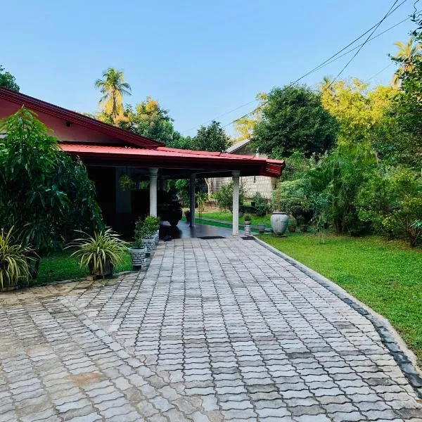 Lal Home Stay, hotel in Sigiriya