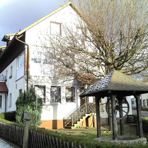 Gasthof Jägerheim, hotel v destinaci Birgland
