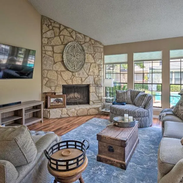 Horseshoe Bay Resort Townhome - Near Lake LBJ!، فندق في هورسشو باي