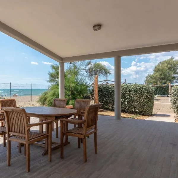 Villa Alessandri - Direttamente sulla Spiaggia, hotel v destinácii Albinia