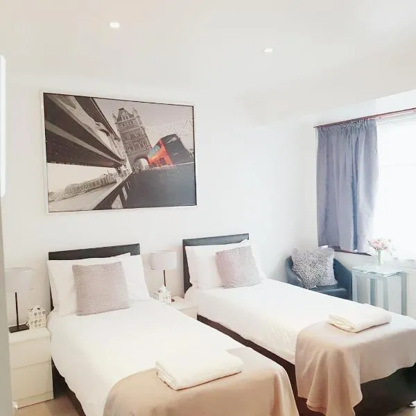 The 55, hotel a Enfield