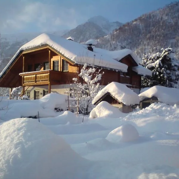 Ferienwohnung Am Pflanzgarten, hotel v destinaci Ebensee