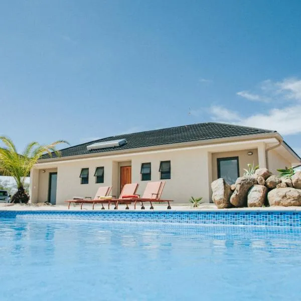 Otjohotozu Guestfarm, hotel v destinaci Omaruru