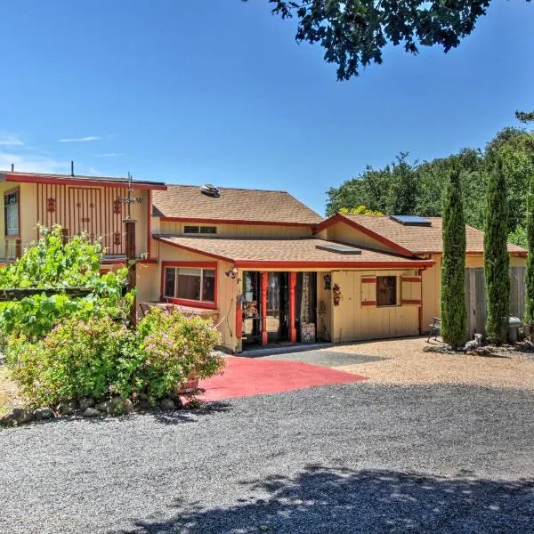 Converted Barn in Sebastopol with Private Patio!, hotel v destinaci Sebastopol