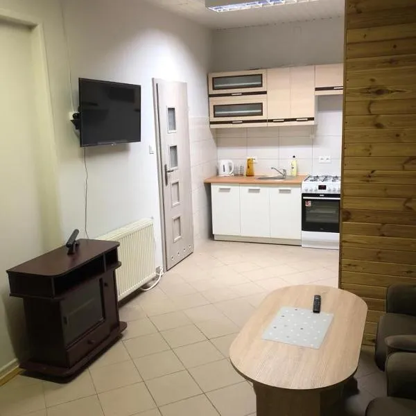 Apartament dla 4 osób, hôtel à Dęblin