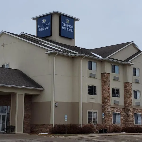 Cobblestone Suites - Ripon, hotel in Green Lake