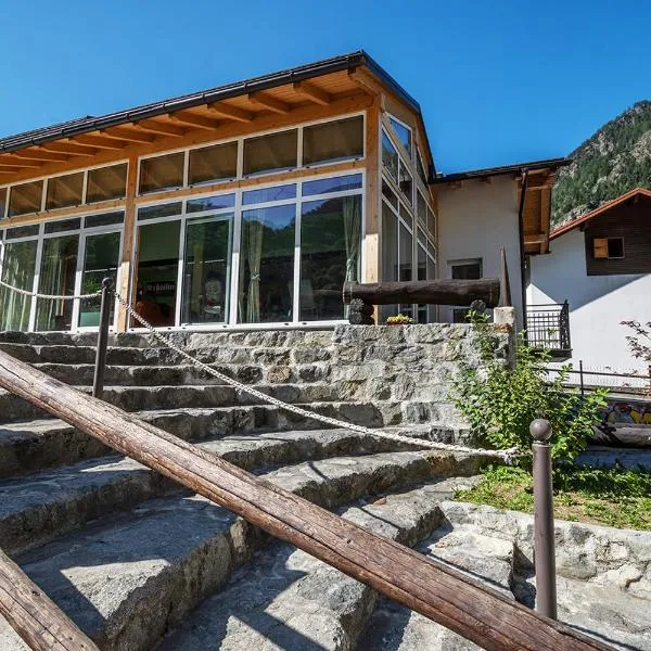 Hostel - Bormio - Livigno - Santa Caterina - Stelvio, viešbutis mieste Sondalas