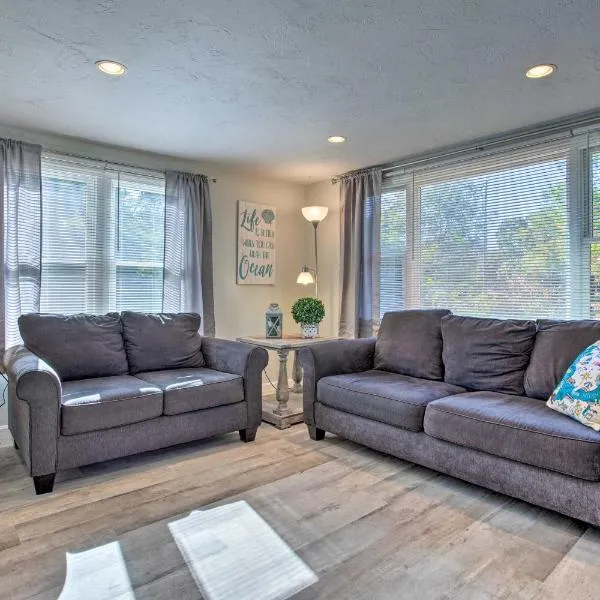 Updated Plymouth Home Less Than 2 Miles to Waterfront!, hotel in Plymouth