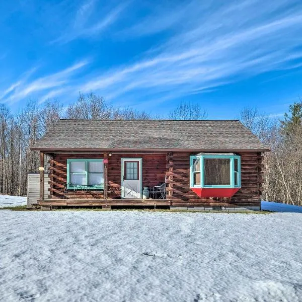 High Peak Heaven Cozy Log Cabin on 1 Acre!, hotel v destinaci Windham