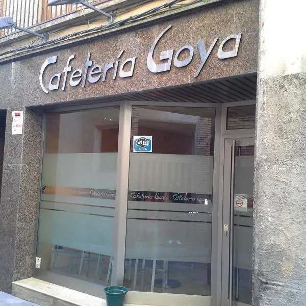 Hostal Cafeteteria Goya, hotel en Barbastro