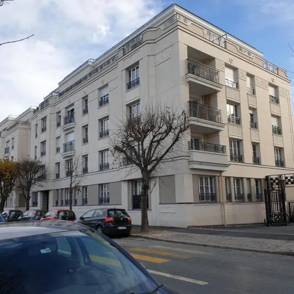 Grand F3 CONFORTABLE 5 mn de Paris et proche Disneyland, hotel a Maisons-Alfort