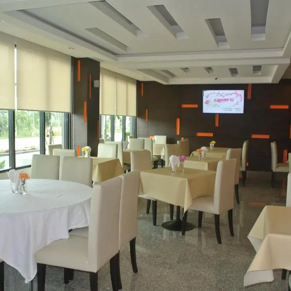 S Tara Grand, hotel in Suratthani