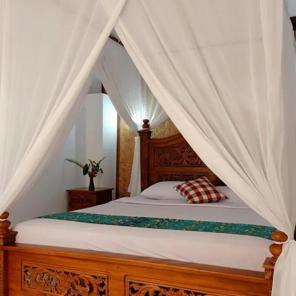 KARANG SARI Guesthouse & Warung, hotel v destinaci Munduk