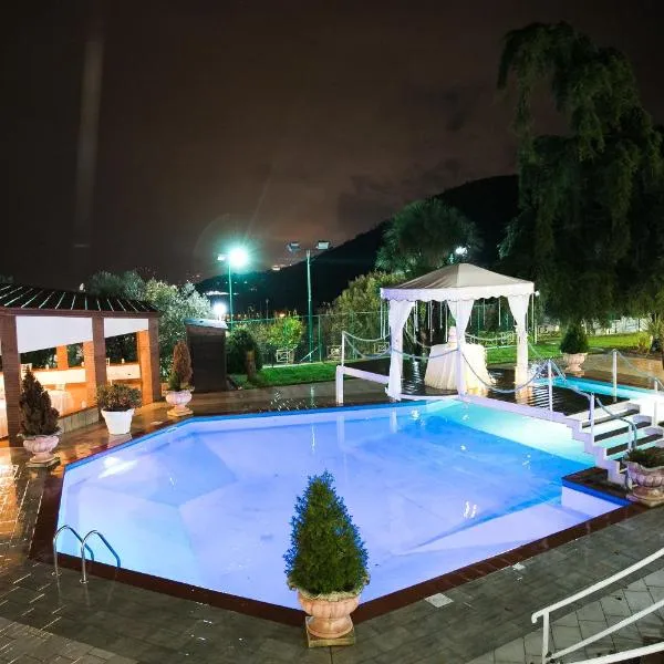 Hotel Diecimare, hotel en Cava deʼ Tirreni