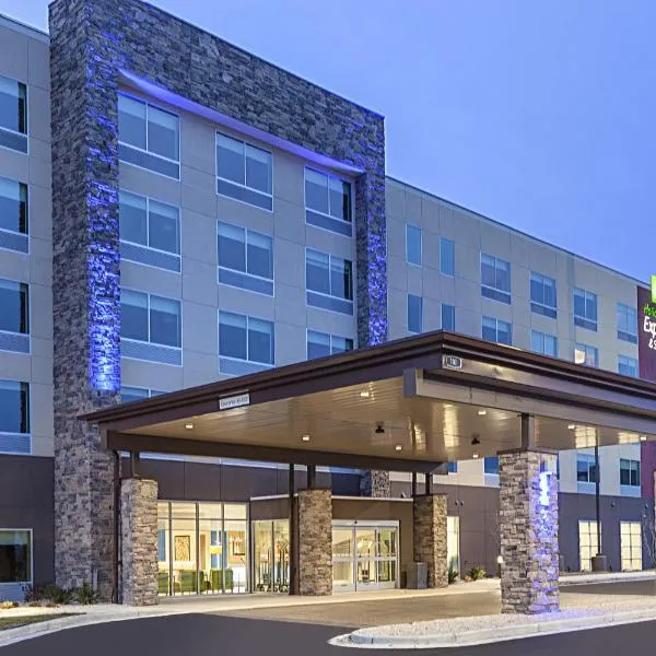 Holiday Inn Express & Suites - Hudson I-94 by IHG, hotel v destinaci Hudson