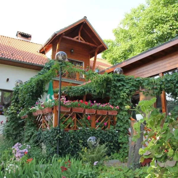 Orehite Guest House, viešbutis mieste Rayovo