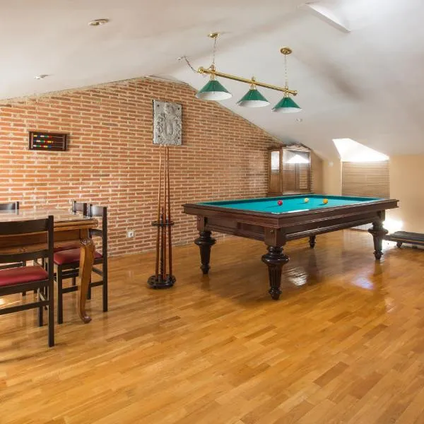 Apartamentos turisticos Avila Villa Carmen I, hotel en Ávila