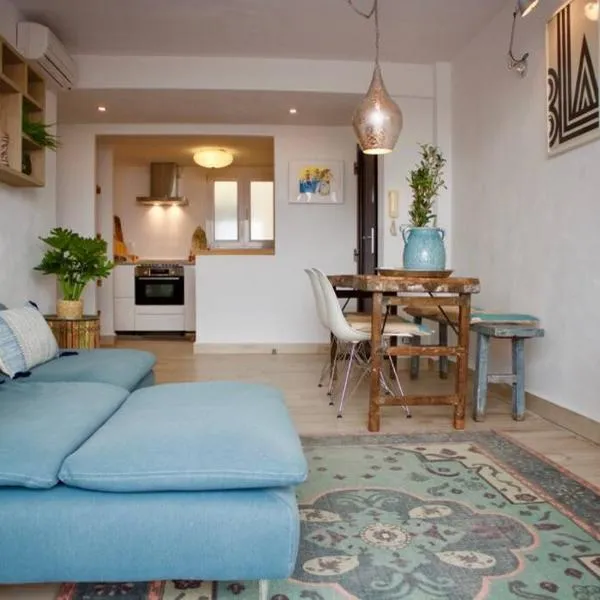 Javea luxury apartment 50m from Arenal sandy beach, hotel in Jávea