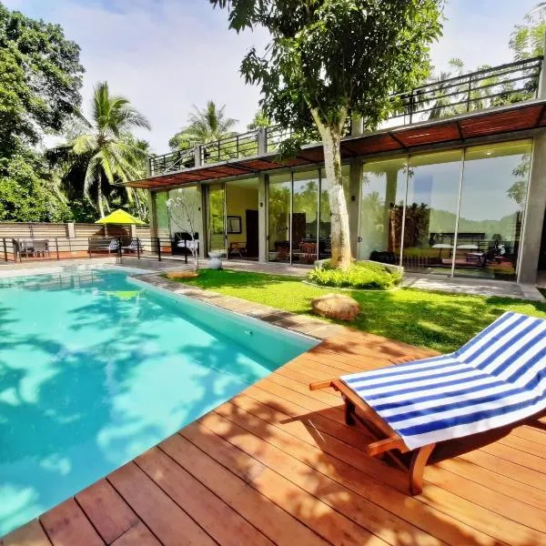 Sugoi House, hotel in Unawatuna