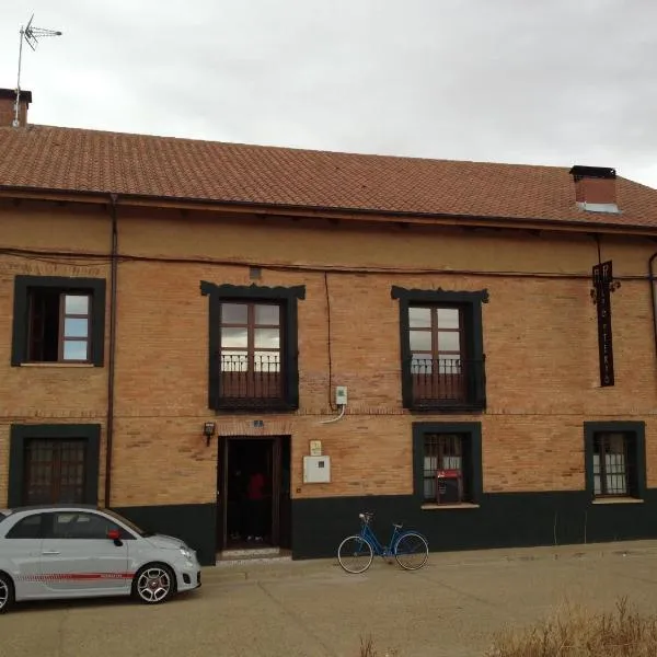 Hostal Los Oteros, hotel in Mayorga