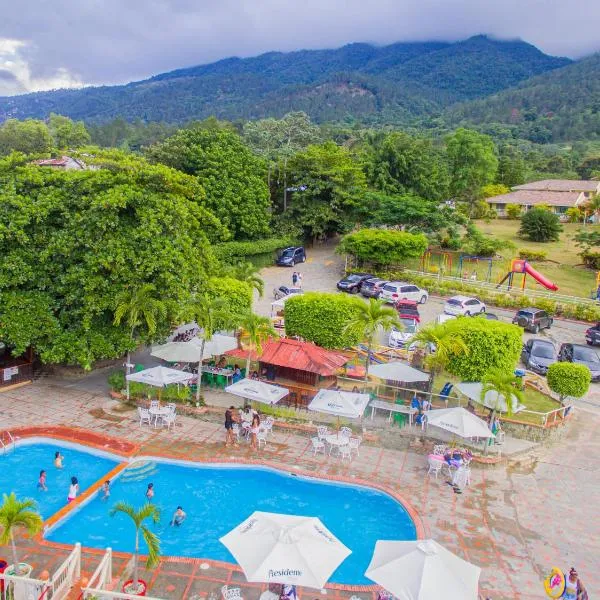 Jarabacoa River Club & Resort, hotel in Mata de Limón