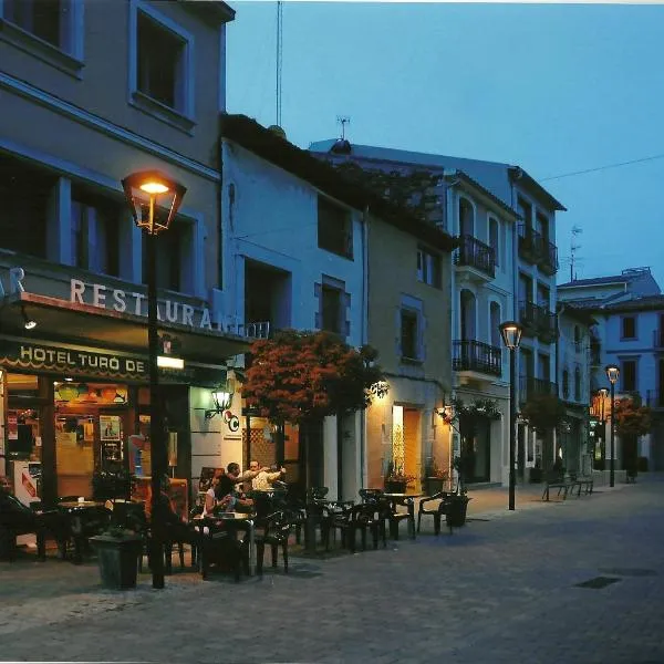 Turó de L´Home, hotel Santa María de Palautorderában