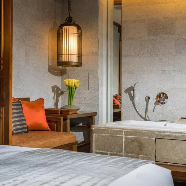 InterContinental Lijiang Ancient Town Resort by IHG, hotel di Lijiang