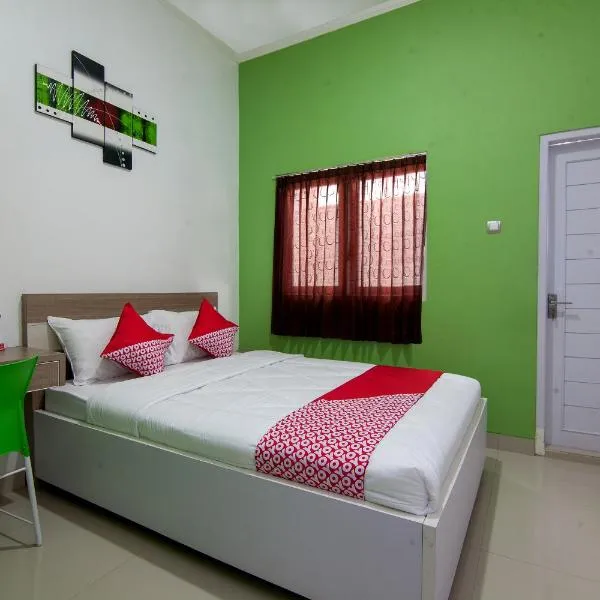 Super OYO 2808 D'residence Syariah, hotel in Tegal