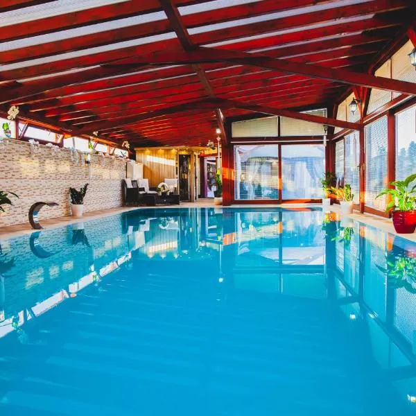 Barackos Wellness Villa Fót, hotel v destinaci Fót
