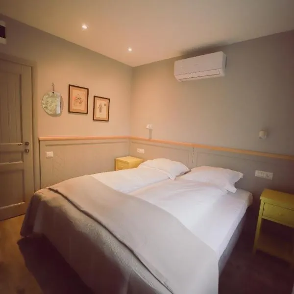 Villa Piazzetta, hotel v destinaci Bacău