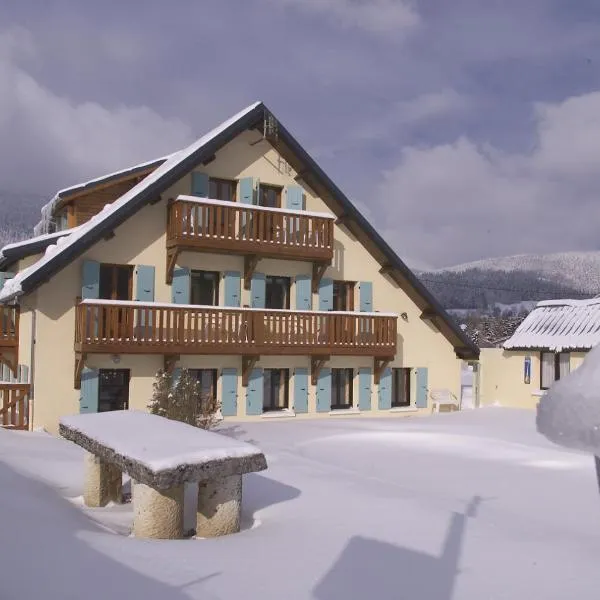 Hôtel Restaurant Les Tilleuls et son espace détente, hotel en Autrans