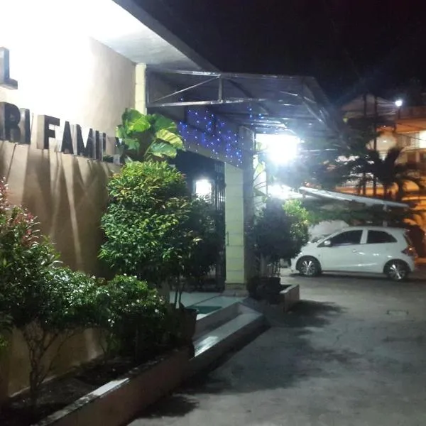 Bahari Family Hotel, hotel in Bitung