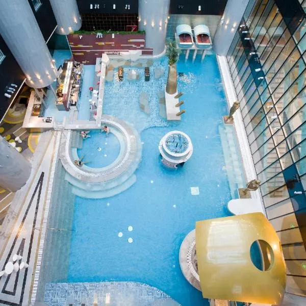 Tallink Spa & Conference Hotel, מלון בMetsakasti