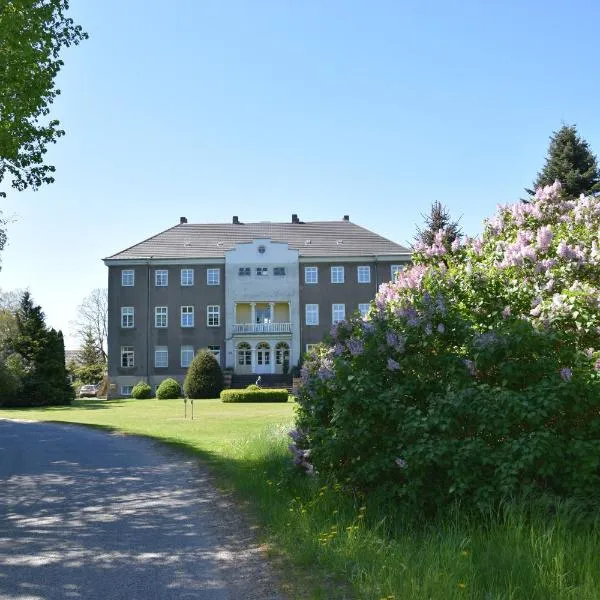 Gutshaus Volzrade Hotel & Ferienwohnungen in Elbnähe, hotel v destinaci Lübtheen